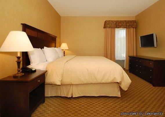 Holiday Inn Express & Suites Milwaukee Nw - Park Place By Ihg Quarto foto