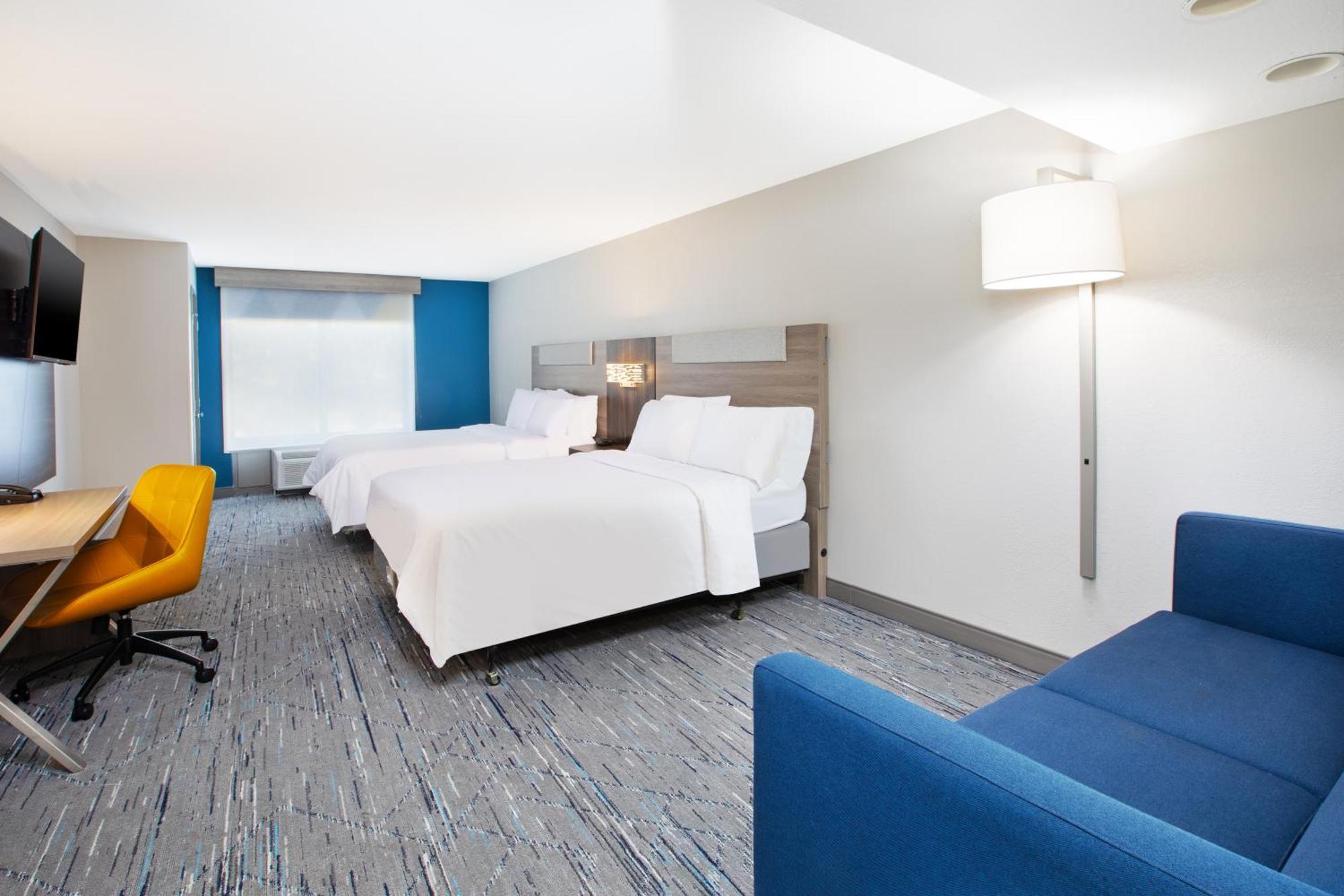 Holiday Inn Express & Suites Milwaukee Nw - Park Place By Ihg Exterior foto